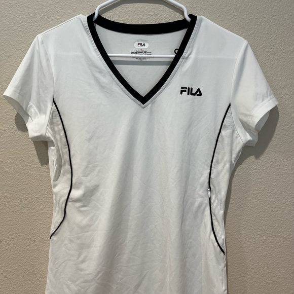 Fila Tops - Fila Women’s White With Black Trim Athletic TopWith Zippered Pocket. Size Medium